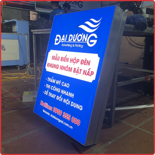 hộp đèn quảng cáo